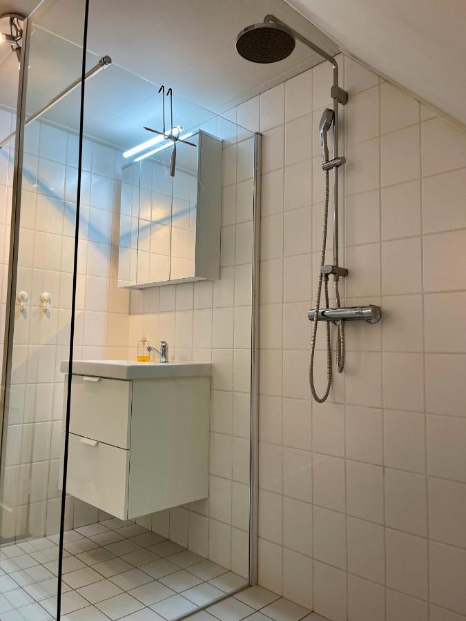 Karibu Het Voorhuis 2 Tot 6 Persoons Luxe Slaapkamers Met Een Mooie Woonkeuken Daarle Dış mekan fotoğraf